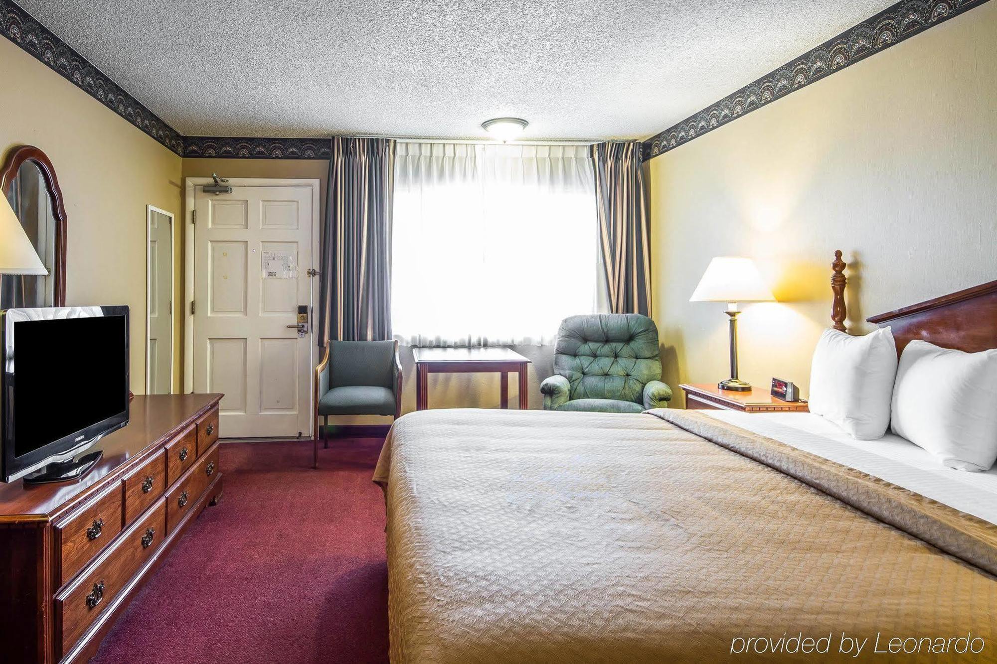 Ramada Bayside Inn & Suites ยูเรกา ภายนอก รูปภาพ
