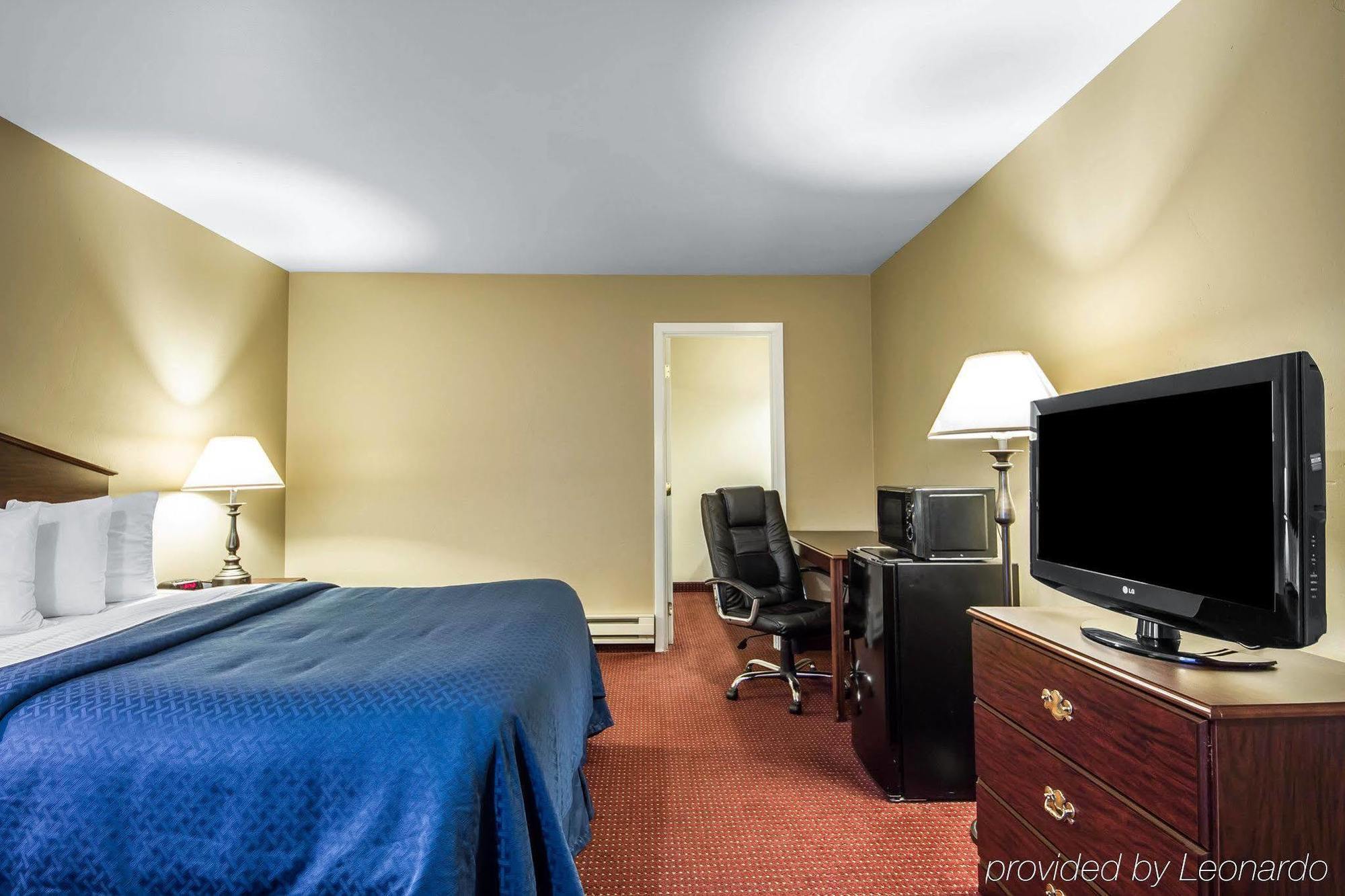 Ramada Bayside Inn & Suites ยูเรกา ภายนอก รูปภาพ